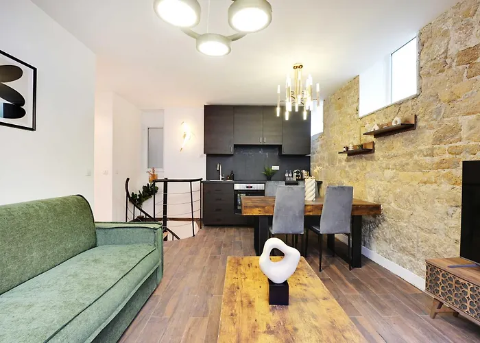 Charming - Ac- 2bd-8p - Port Royal *