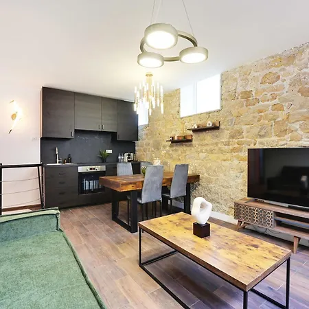Charming - Ac- 2bd-8p - Port Royal * Paris